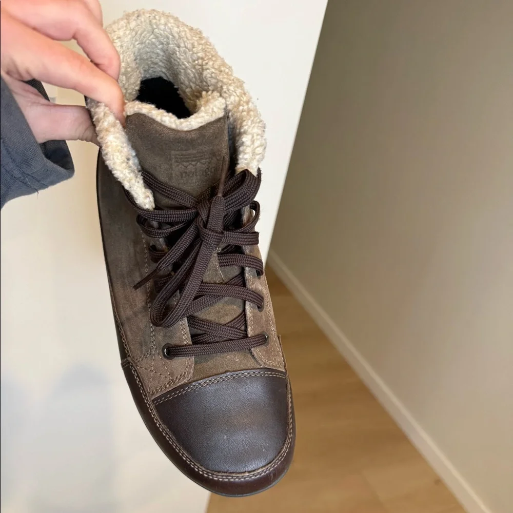 Patagonia Brown Leather High-Top Sneakers w/ Sherpa Lining Men’s Size 8 - Picture 3 of 8
